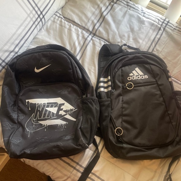 Nike Black Backpack Durable Everyday Essential - Picture 2 of 4